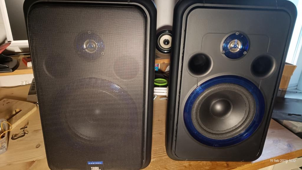 JBL monitor speakers, Enlèvement, JBL