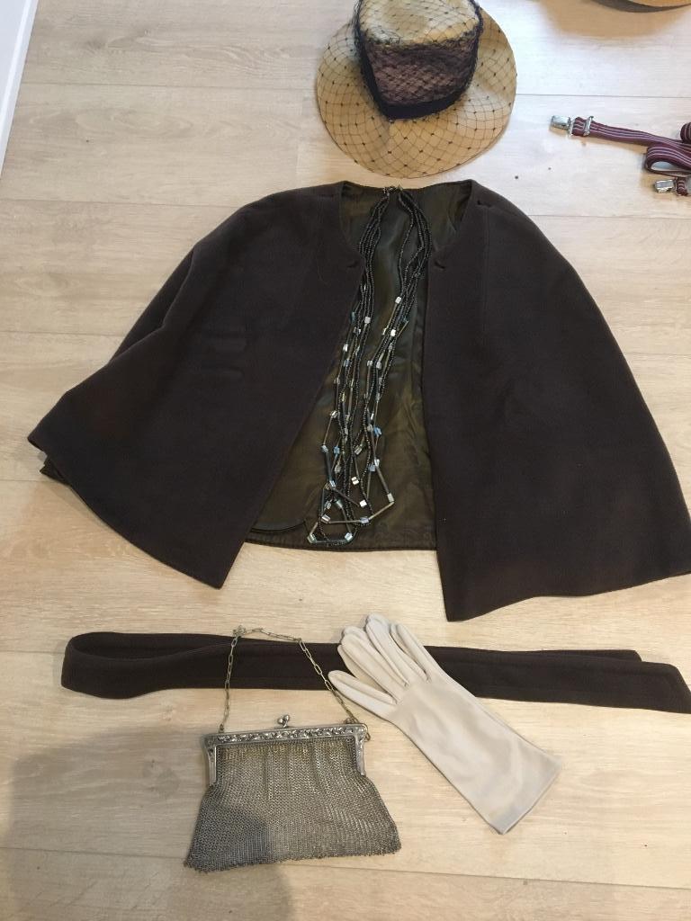 VINTAGE  accessoires  - cape, handtas, kleed, hoed, Trouwjurk, Louis Mies, Beige, Ophalen of Verzenden