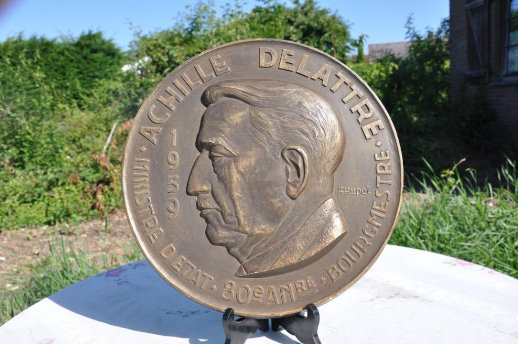 §  plaque murale commémorative  plâtre Achille Delattre, Ophalen of Verzenden, Gebruikt