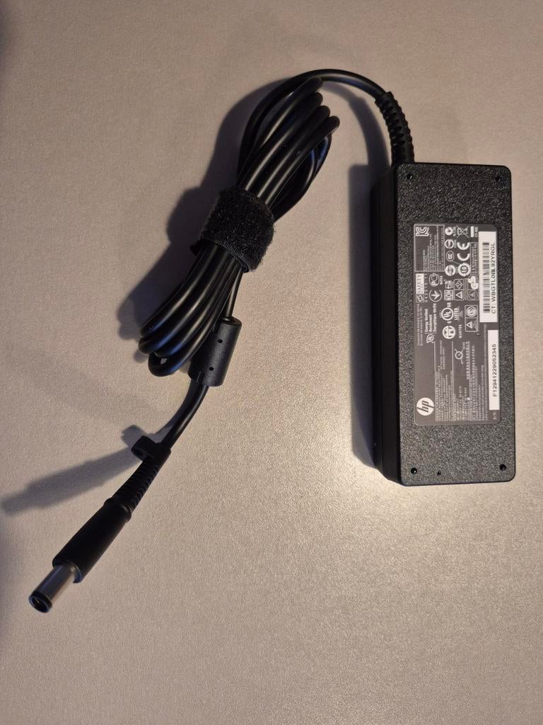 HP laptop voeding 19v 4,74a 90w max, Computers en Software, Laptop-opladers, Ophalen of Verzenden