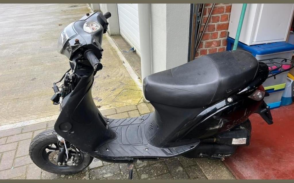 Scooter voor onderdelen, Fietsen en Brommers, Benzine