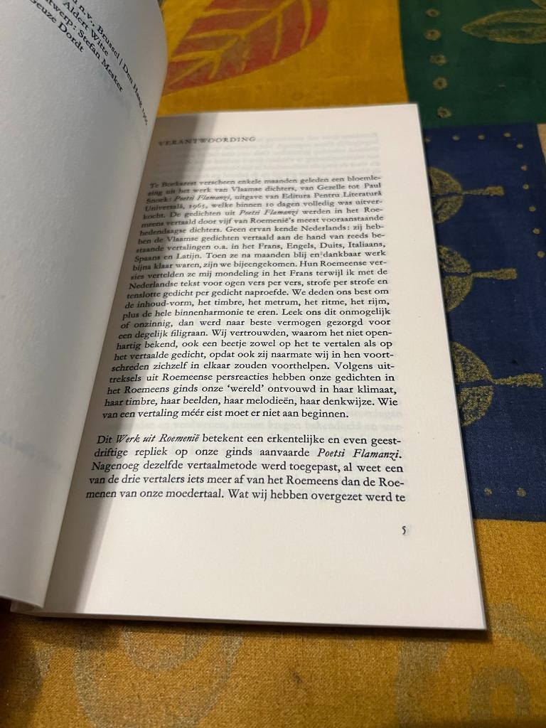 3 Tudor Arghezi e.a. werk uit Roemenië - Poëzie, Enlèvement ou Envoi, Comme neuf, Plusieurs auteurs