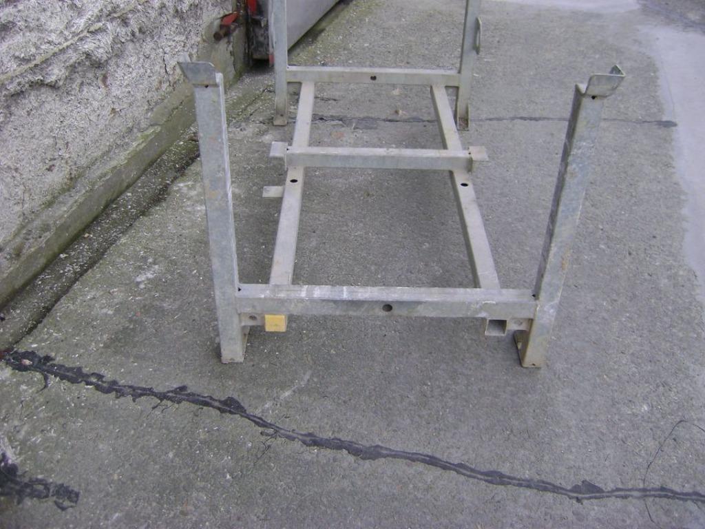 DOKA stapelmand(en)-stapelbak(ken) 2 stuks, Bricolage & Construction, Enlèvement ou Envoi