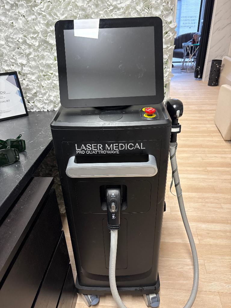 Laserontharing apparaat Lasermedical Quattro wave, Enlèvement, Comme neuf, Rasage ou Épilation