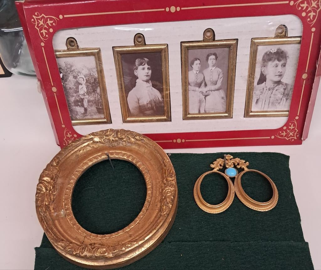 6 vintage gedoreerde kadertjes, Antiek en Kunst, Curiosa en Brocante, Ophalen of Verzenden