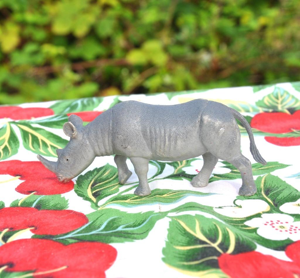 figurine animal rhinocéros, Ophalen of Verzenden, Gebruikt, Overige soorten, Beeldje of Figuurtje