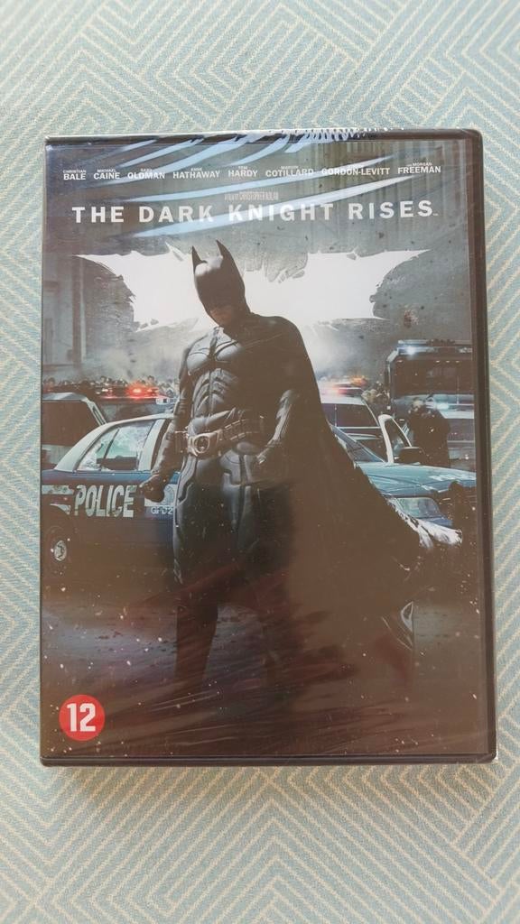 the dark knight rises, the dark knight en Batman returns, À partir de 12 ans, Enlèvement ou Envoi, Neuf, dans son emballage, Art ou Culture