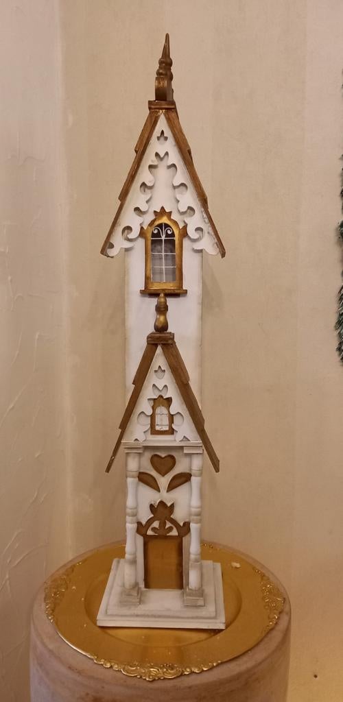 Decoratieve hoge houten kerk, Antiek en Kunst, Ophalen