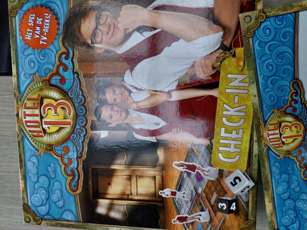 Hotel 13, Hobby en Vrije tijd, Drie of vier spelers, Ophalen of Verzenden, Gebruikt, Nickelodeon
