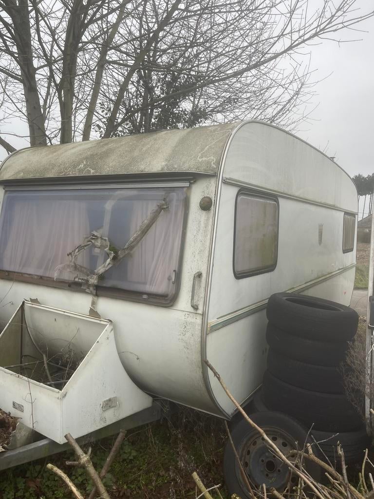 Grote lange caravan te renoveren, Caravans en Kamperen, Particulier