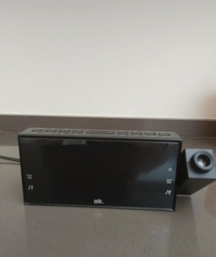 Elektrische klok met projector, Ophalen of Verzenden, Nieuw, Digitaal