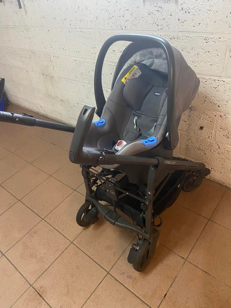 Poussette trio love, Enfants & Bébés, Poussette combi, Avec siège auto, Enlèvement, Utilisé