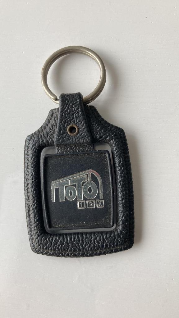 sleutelhanger - nationale loterij " toto 12X ", Verzamelen, Ophalen of Verzenden, Nieuw, Gebruiksvoorwerp