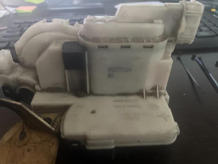 Deurslot Mechaniek 4Deurs rechts-voor van een Volkswagen Gol, Ophalen of Verzenden, 3 maanden garantie, Gebruikt