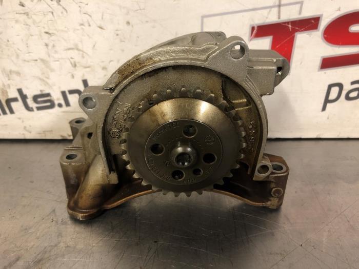 Pompe à huile d'un Volkswagen Golf, Volkswagen, -, 3 mois de garantie, Utilisé
