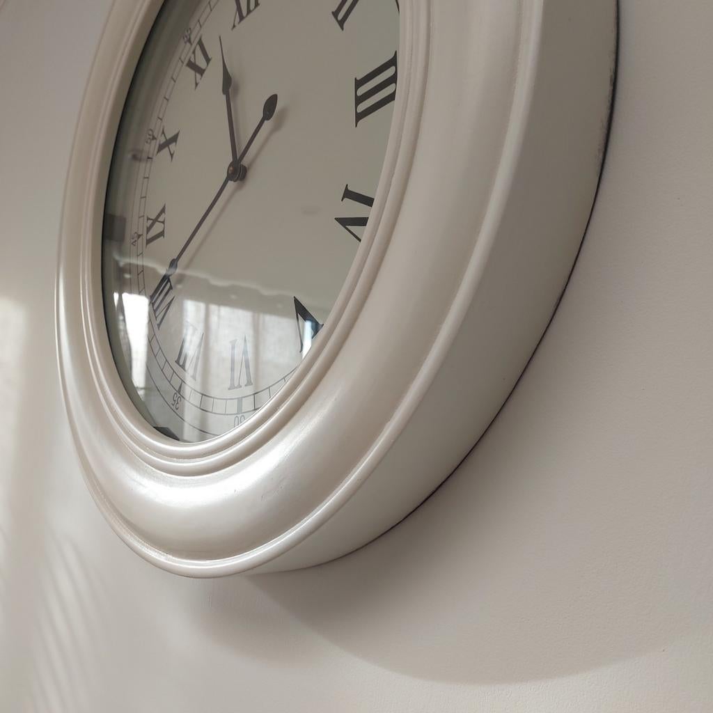 Horloge suspendu massive  comme neuve,marque Richmond, Maison & Meubles, Enlèvement, Comme neuf, Analogique, Horloge murale