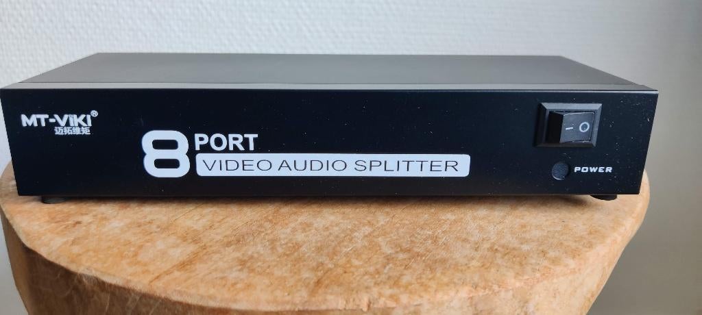 8 Port audio / video splitter (nieuw), Ophalen of Verzenden, Nieuw, Minder dan 2 meter, Overige kabels