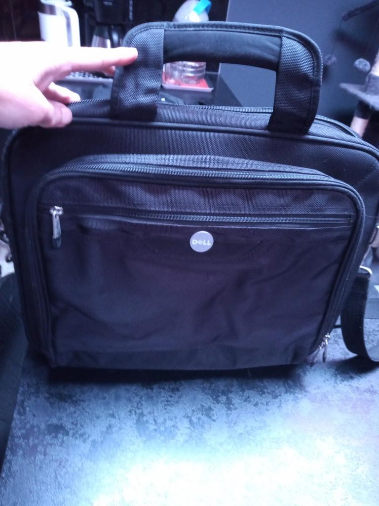 Diverses sacoches malette pour pc portable "Dell", Enlèvement ou Envoi