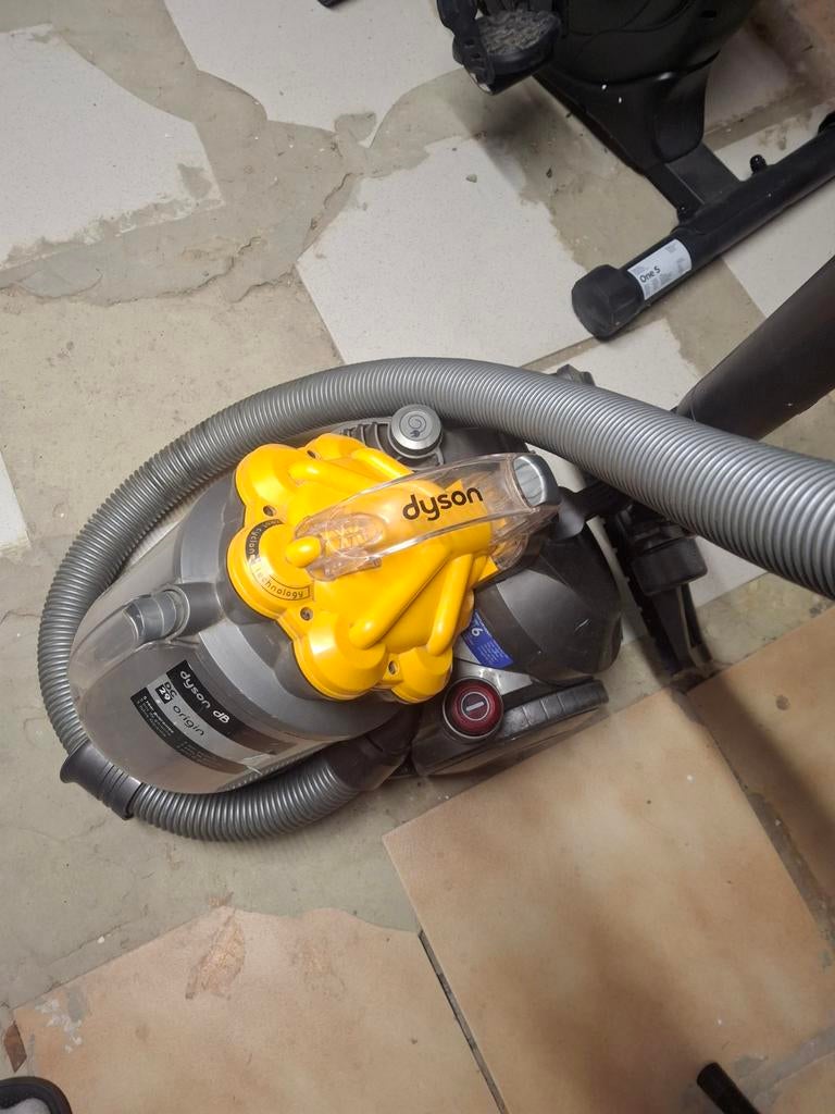 Aspirateur sans sac Dyson DC29, Electroménager, Enlèvement
