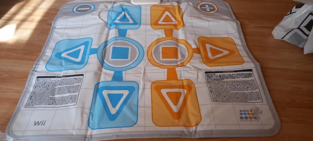 Wii balance board en dansmat, Enlèvement ou Envoi, Comme neuf