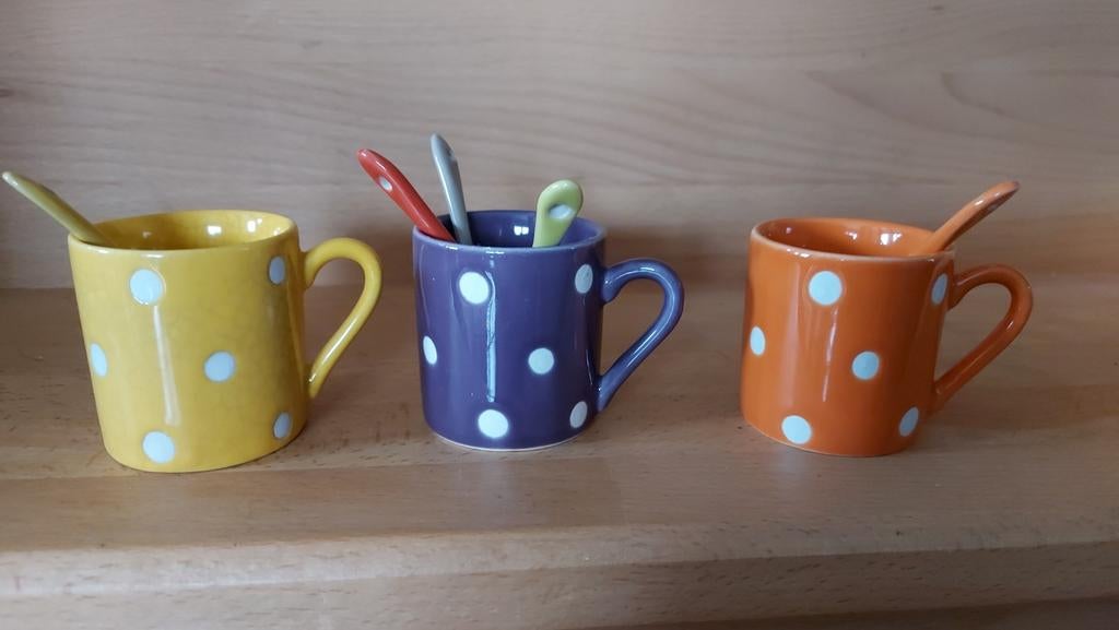 petites tasses et cuillères, Enlèvement ou Envoi, Utilisé