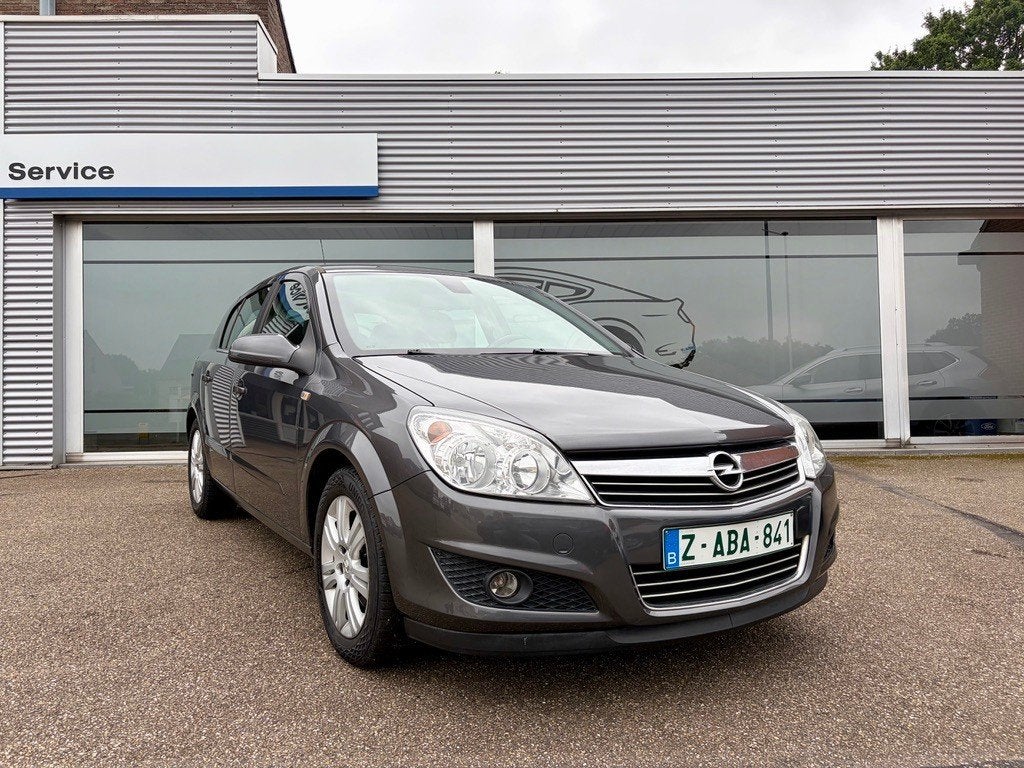 Opel Astra 5dr 1.6 Essence Automatique - Clima - Garantie, Autos, Argent ou Gris, Entreprise, 635 kg, Entretenue par le concessionnaire