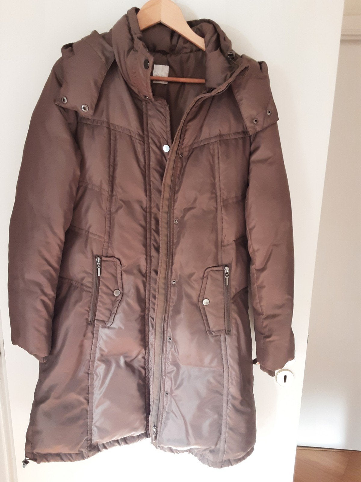 anorak couleur brun kaki  marque camaïeu taille médium, Vêtements | Femmes, Taille 38/40 (M), Camaïeu, Brun, Enlèvement