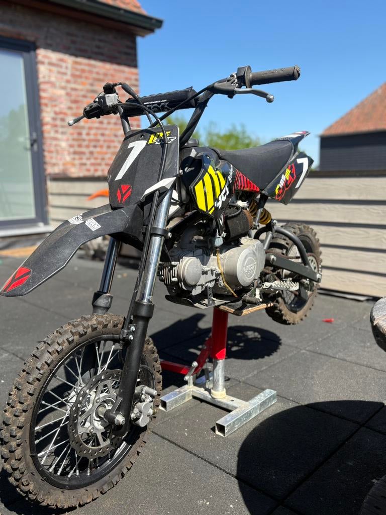 Pitbike ycf, Fietsen en Brommers, Ophalen, Zo goed als nieuw
