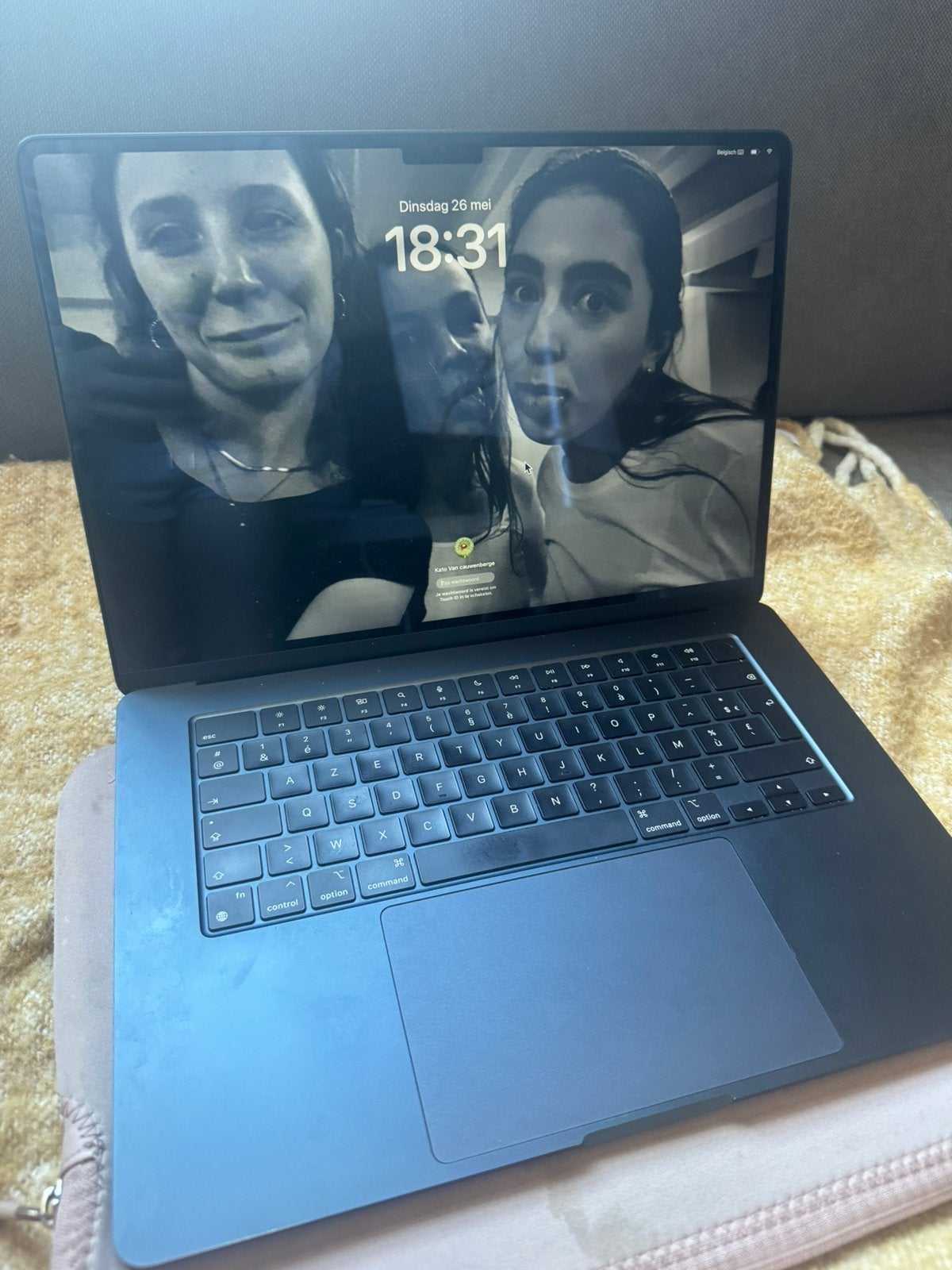 Macbook air 2023, 2 tot 3 Ghz, 15 inch, 512 GB, Ophalen of Verzenden