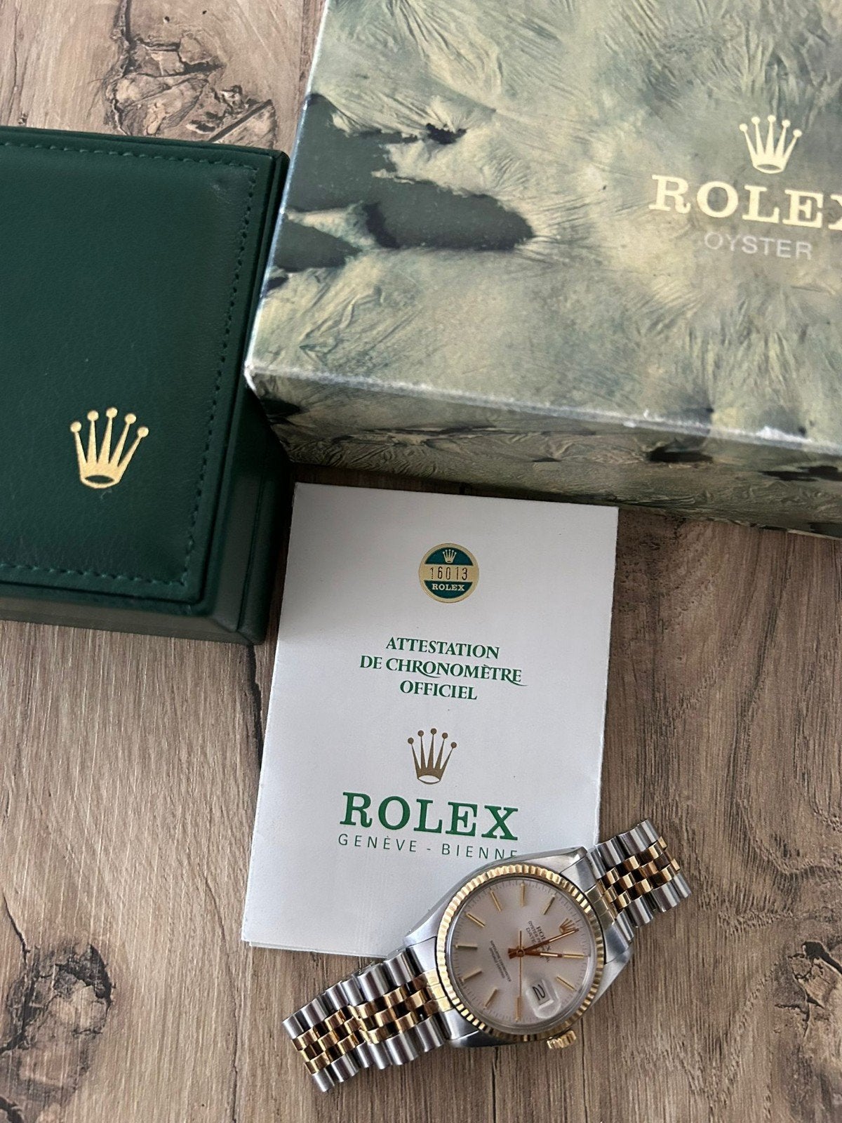 Rolex Datejust 16013 full set, Bijoux, Sacs & Beauté, Montres | Hommes, Comme neuf, Montre-bracelet, Rolex, Or, Or, Enlèvement