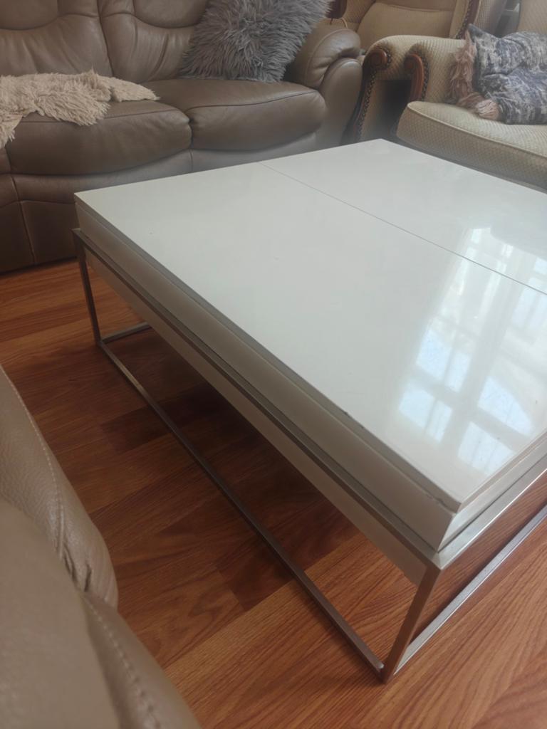 Salon tafel, Ophalen