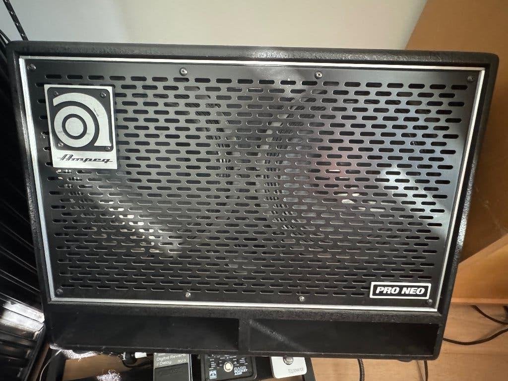 Ampeg PN210 Pro neo cabinet, Ophalen, Gebruikt, Basgitaar, 100 watt of meer
