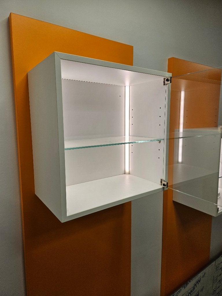 Vitrinekasten met led verlichting, Enlèvement, Utilisé