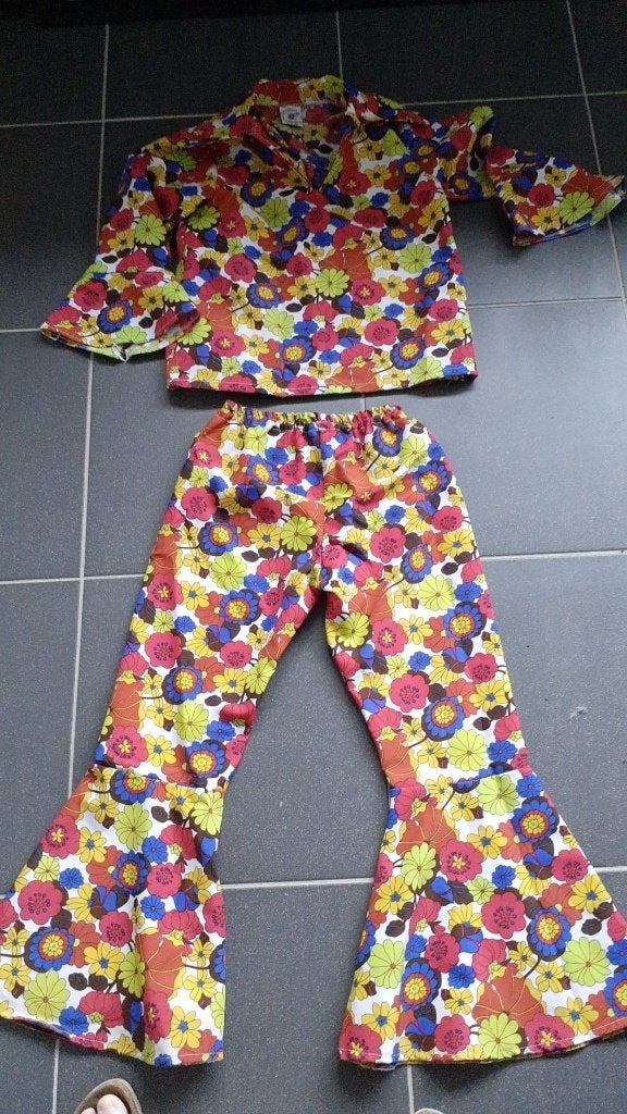 Hippie verkleedkledij maat 164, Kinderen en Baby's, Carnavalskleding en Verkleedspullen, Ophalen of Verzenden, Zo goed als nieuw