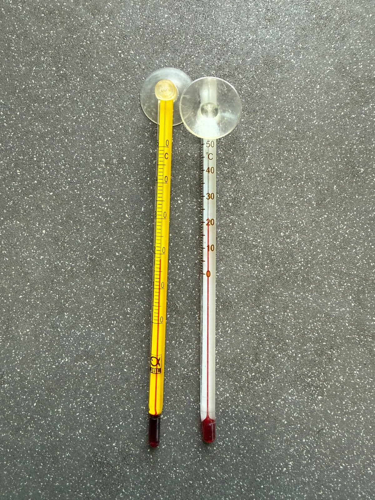 2 thermometers om in aquarium te hangen, Animaux & Accessoires, Enlèvement, Comme neuf