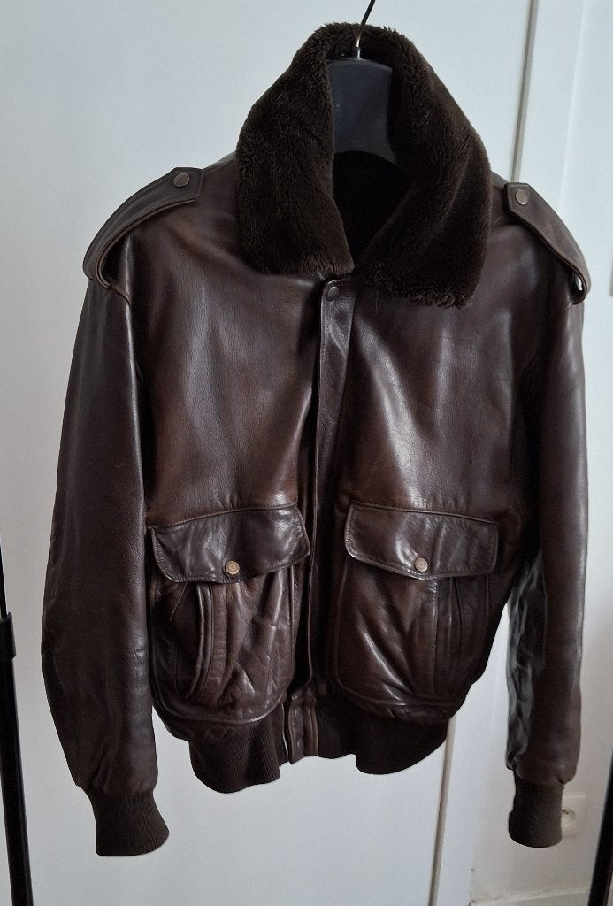 Blouson aviateur en cuir vintage – style Avirex / Chevignon, Vêtements | Hommes, Enlèvement ou Envoi, Comme neuf, Taille 48/50 (M)