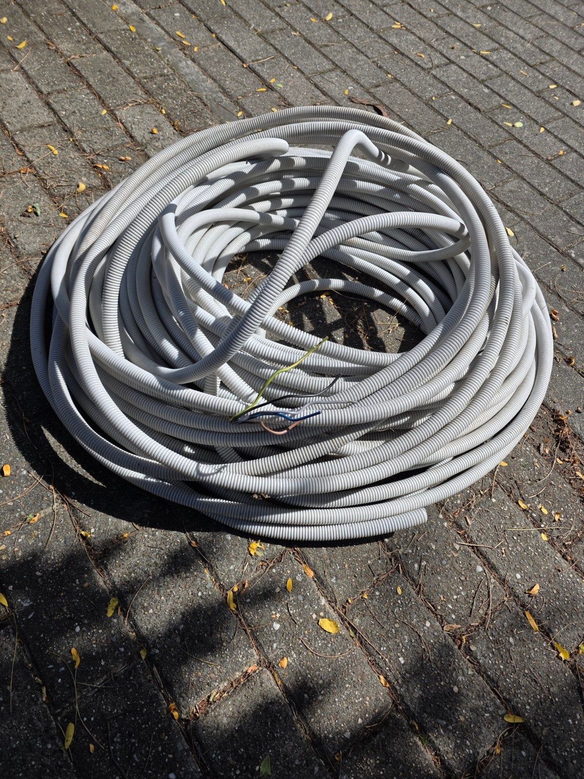 Voorbedrade buis 20 mm – 5G2,5, Ophalen
