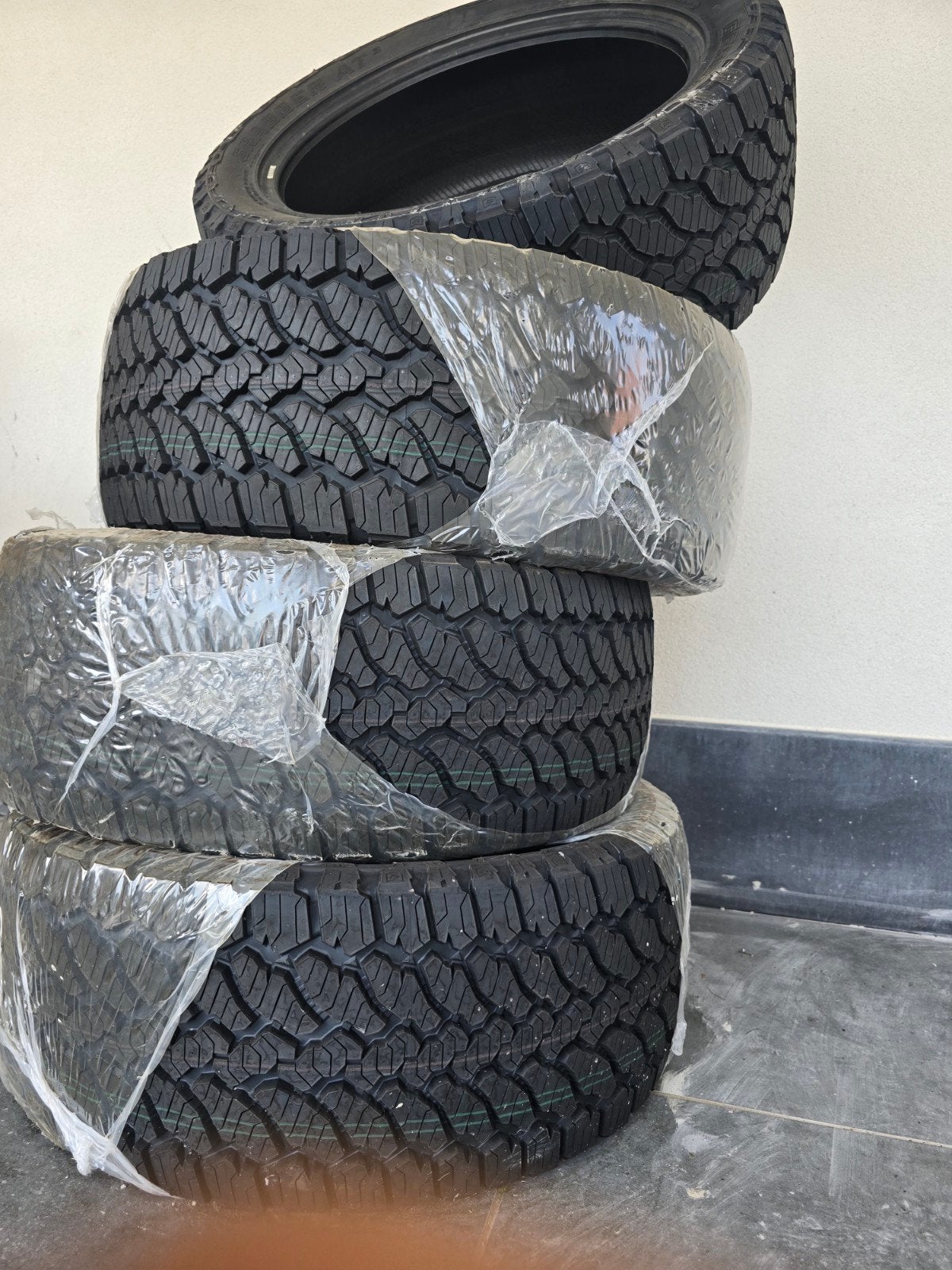 BANDEN. 275/45 R 21 XL 110, Enlèvement ou Envoi, Pneu(s)