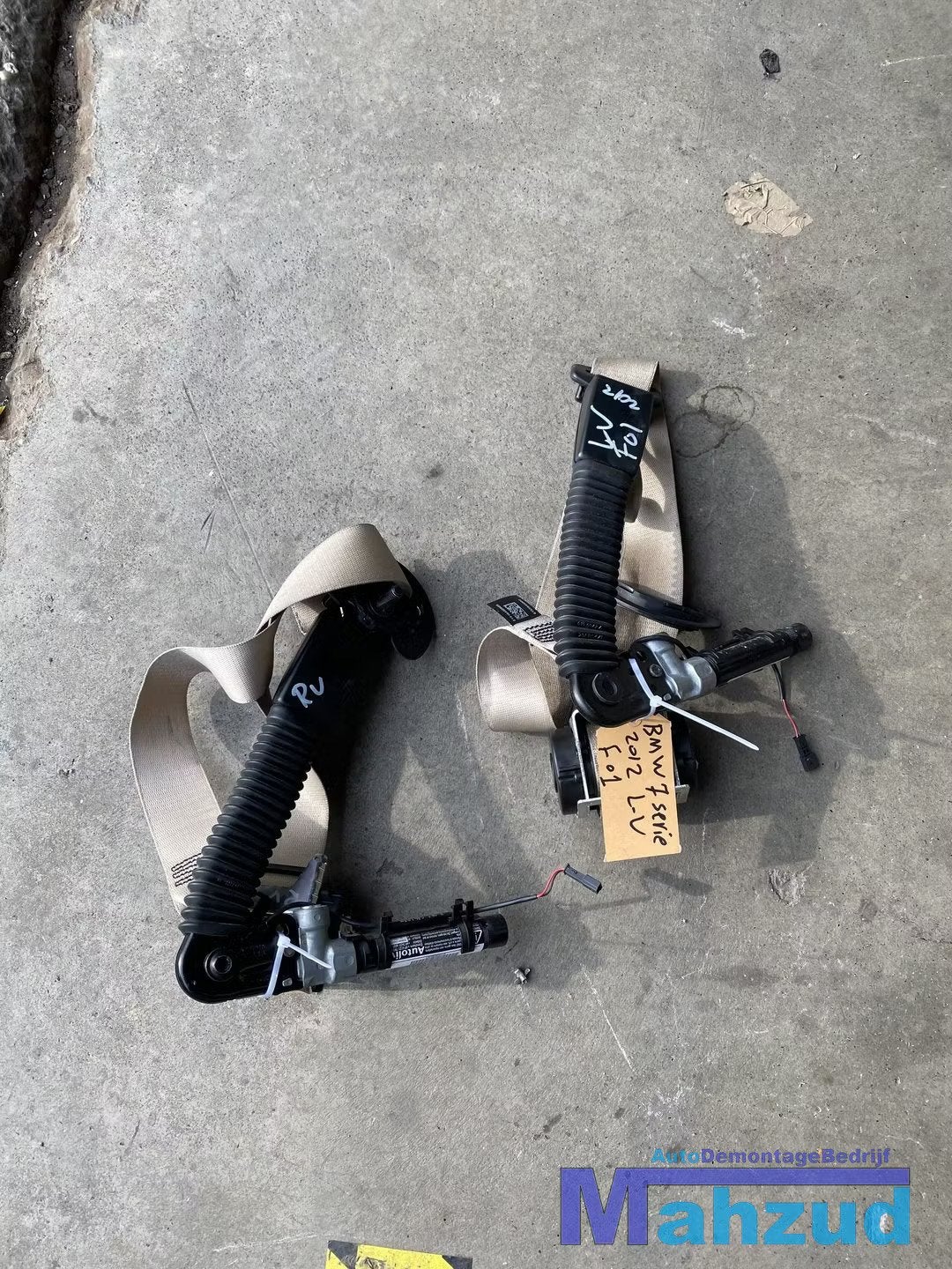 BMW F01 7 serie gordel gordelspanner set voor beige, Auto-onderdelen, Fabrikant BV, Gebruikt, Info@fabrikant.eu, Fabrikantstraat 1
1000 AA  Amsterdam, NL