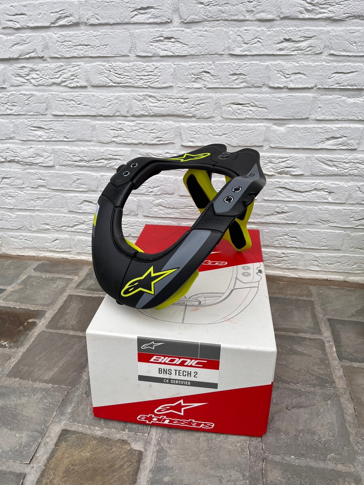 Alpinestars nekbrace BNS Tech 2, Motos, Enlèvement, Seconde main, Vêtements de motocross