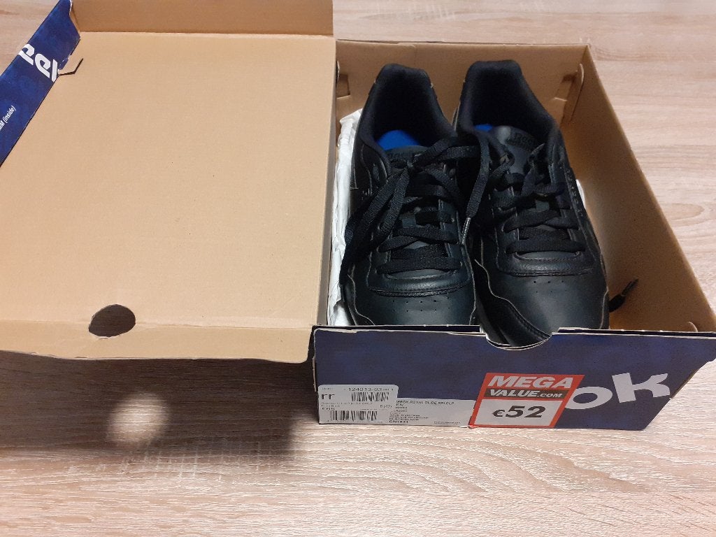 Zwarte Reebok schoenen mt 42, Vêtements | Hommes, Chaussures, Enlèvement ou Envoi, Chaussures à lacets, Comme neuf, Noir
