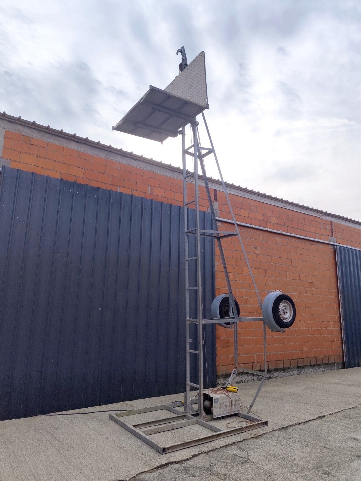 bouwlift 6m — perfecte staat —, Bricolage & Construction, Monte-charges, Enlèvement, Ascenseur de chantier