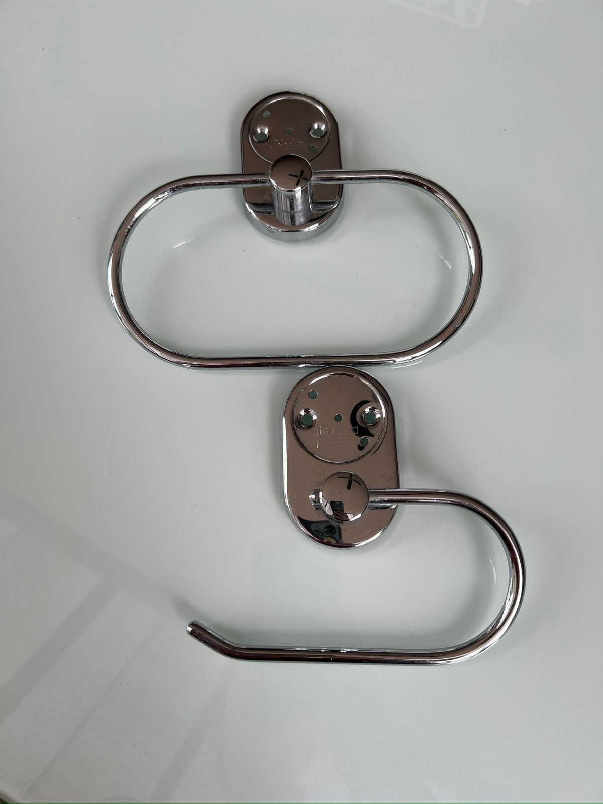 Ensemble de 2 accessoires de salle de bain en métal chromé, Enlèvement ou Envoi, Utilisé, Porte-serviettes
