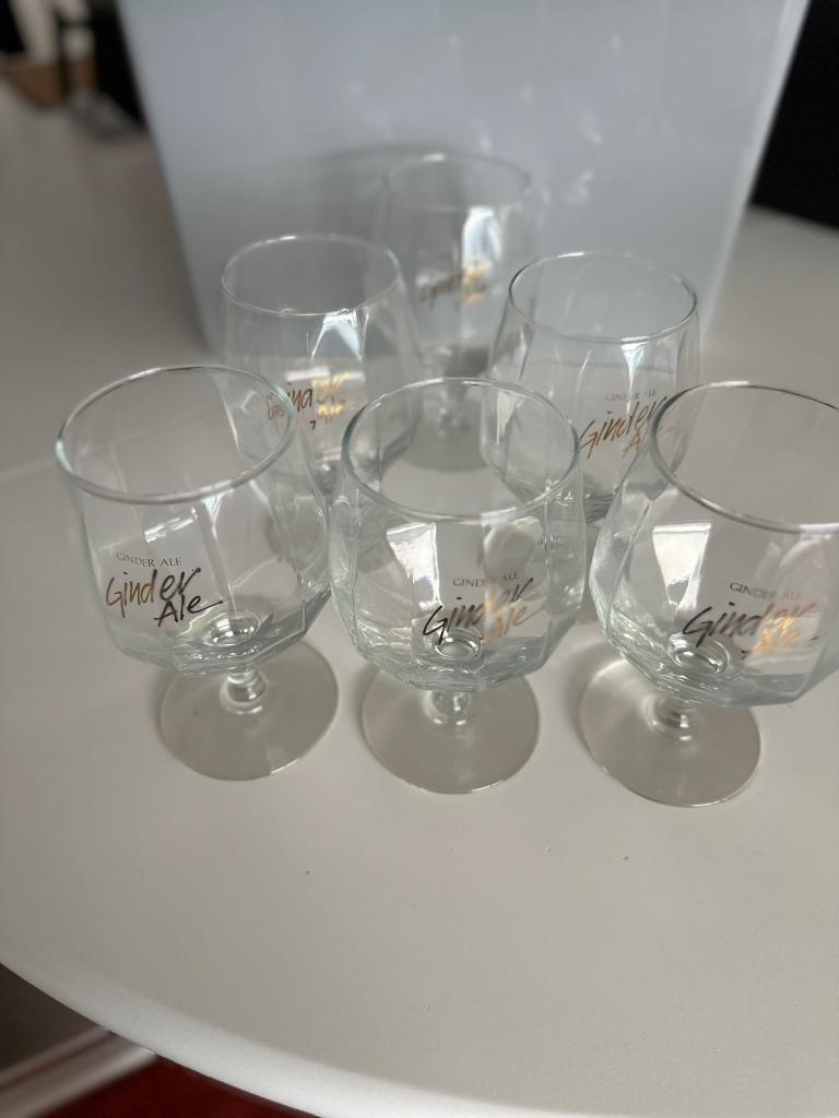 Glazen GINDER ALE, Ophalen