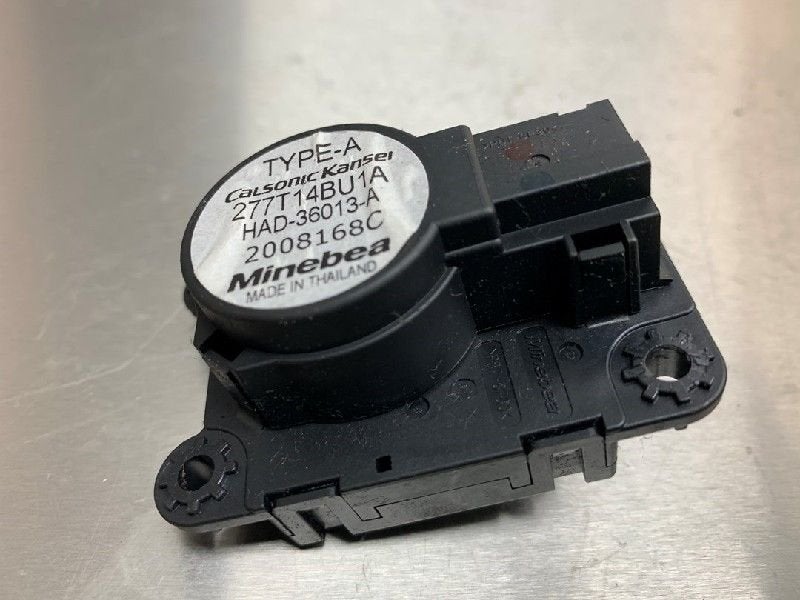 ACTIONNEUR MOTEUR VOLET CHAUFFAGE Nissan Qashqai (J11), Utilisé, Nissan