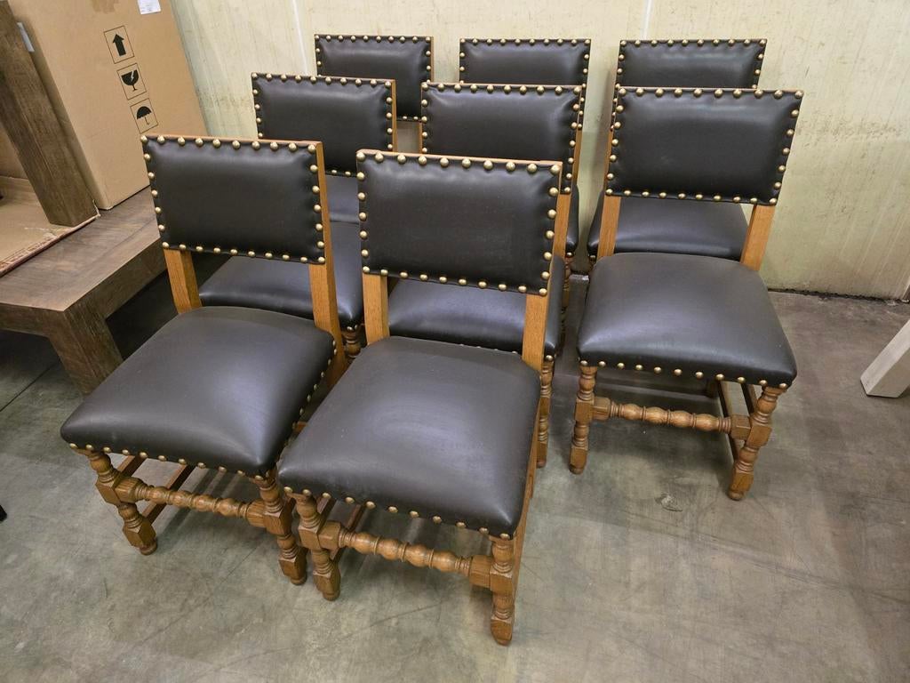 8 kloosterstoelen aan 35euro per stuk, Antiek en Kunst, Antiek | Meubels | Stoelen en Sofa's, Ophalen
