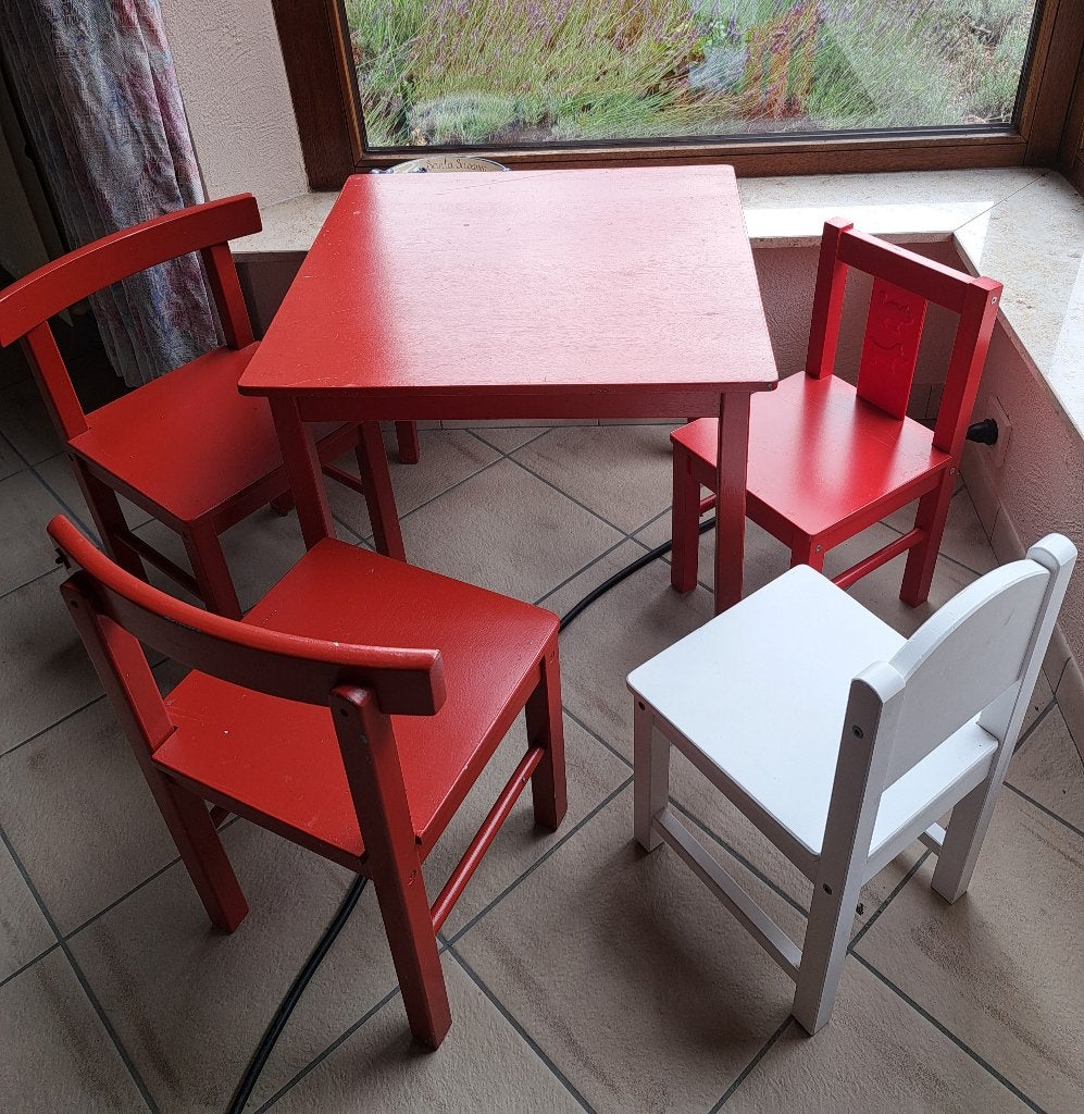 Kinderset: tafel + 4 stoeltjes, Kinderen en Baby's, Ophalen, Gebruikt, Tafel(s) en Stoel(en)