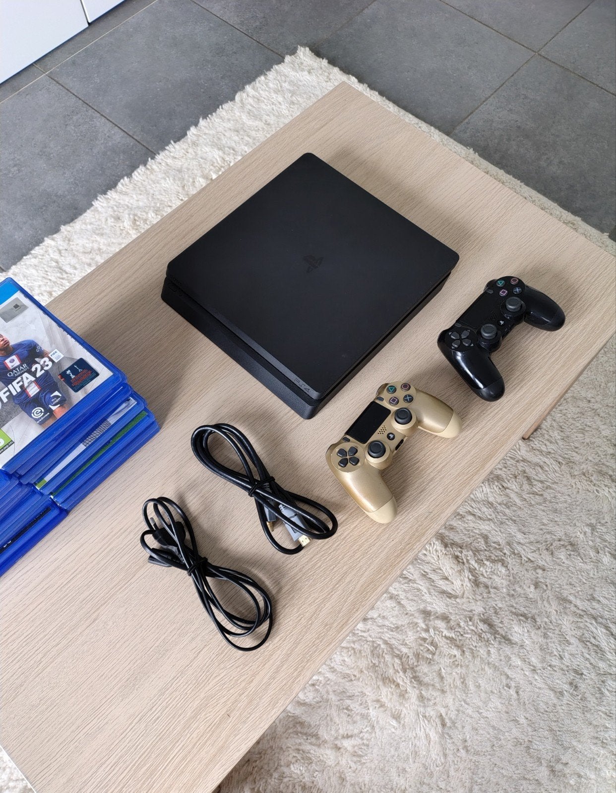 PS4 met 20 spelletjes en 2 controllers, Games en Spelcomputers, Spelcomputers | Sony PlayStation 4, Ophalen