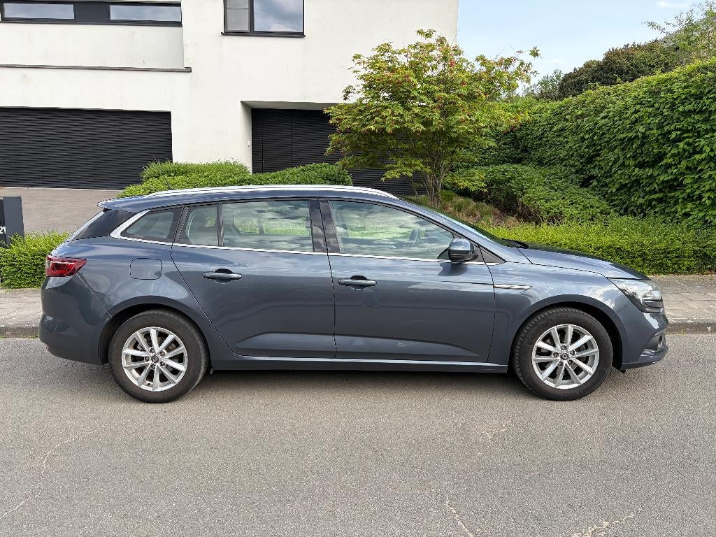 Renault Mégane 1.2TCE Intens Grandtour Limited, Auto's, Euro 6, Handgeschakeld, 5 deurs, 1197 cc