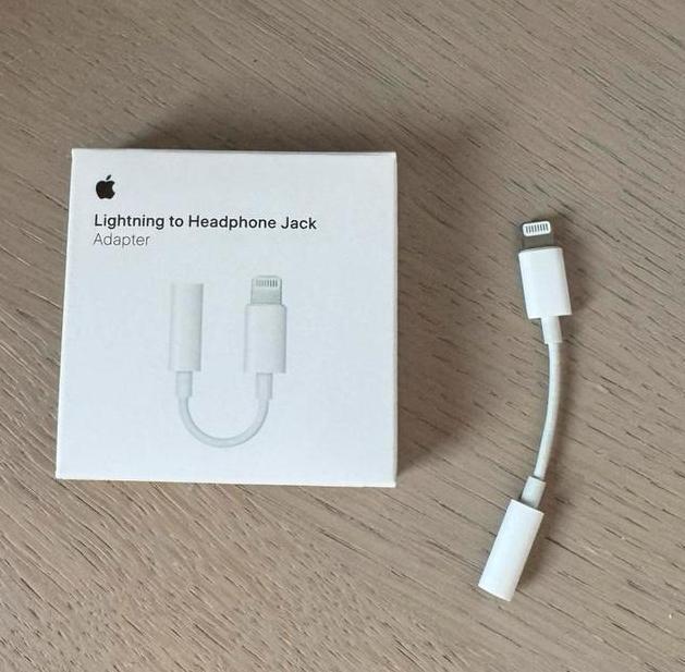 Apple lightning to headphone adapter, Ophalen, Nieuw, Wit, Zonder simlock